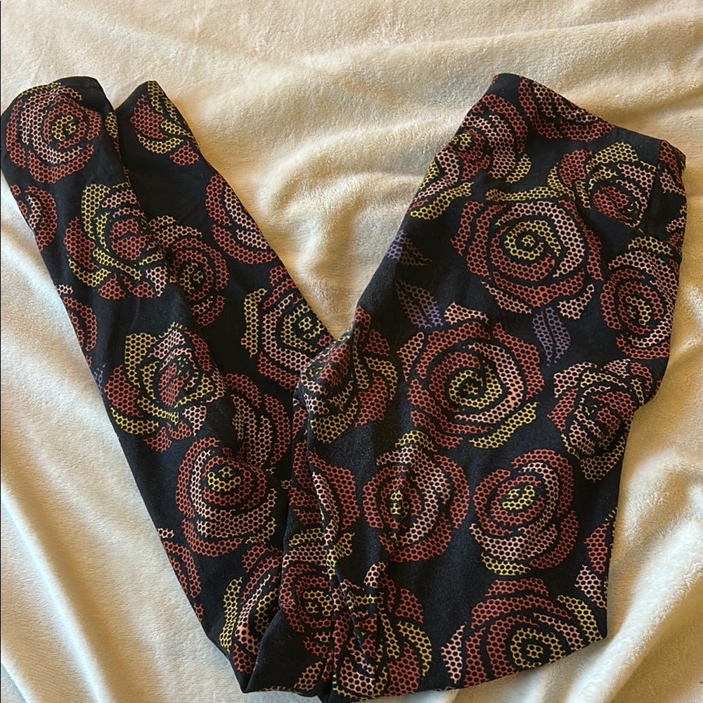 LuLaRoe Rose Floral Patterned Leggings